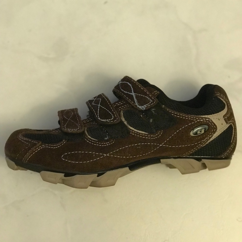 Cycling shoes for women